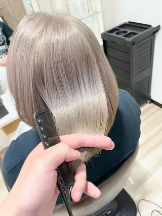 ミディアム カラー 🌈派手髪ハイトーン 🌈鈴木亮太🌈のヘアスタイル