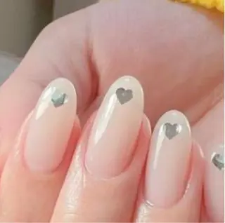 ネイル ゲン レイカのネイルデザイン