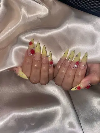 ネイル la vie  Luire所属・la vie Luire ｱｽｶのネイルデザイン