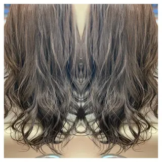 セミロング カラー LOPEZ LAB所属・🦁LOPEZLAB /RUNA🌙のヘアスタイル
