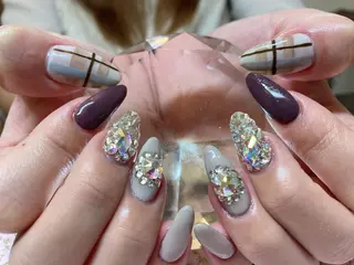 ネイル Piacere所属・Piacere 絵美のネイルデザイン