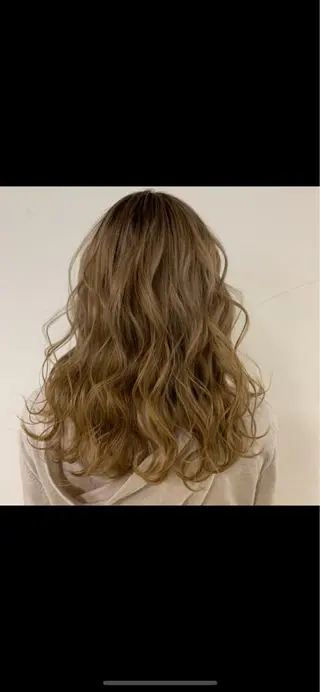 セミロング ヘアアレンジ 韓国ヘア🦋 MIYUのヘアスタイル