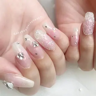 ネイル Nailsalon mui.所属・中家 亜紗子のネイルデザイン