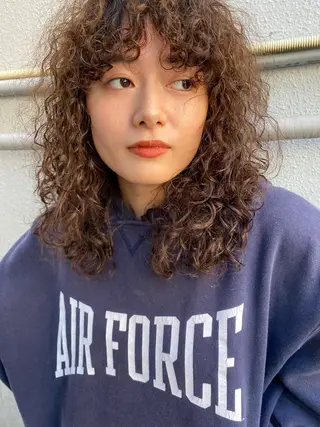 ミディアム パーマ 顔周り/ブリーチなし /縮毛矯正🫧伊勢のヘアスタイル