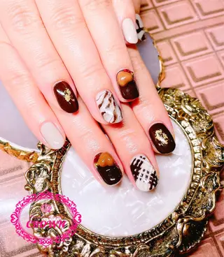 ネイル CROWN プライベートサロンのネイルデザイン