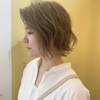 ショート カラー hub hair レイヤー/透明感のヘアスタイル