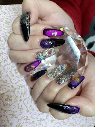 ネイル Piacere所属・Piacere 絵美のネイルデザイン