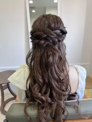 ロング ヘアアレンジ M.arc 【マーキ】のヘアスタイル