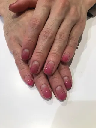 ネイル 赤阪 優奈のヘアスタイル