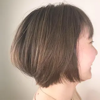 ショート カラー 濱川 佳奈のヘアスタイル