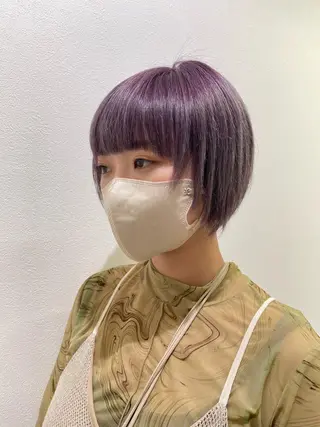 ショート カラー 秋葉原オタク向け美容室OFF-KAi!!所属・渡部凌我 小顔ウルフ ハイトーンカラーのヘアスタイル