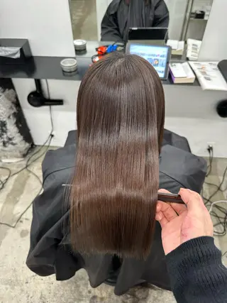 TAKUMI .のヘアスタイル