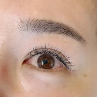 マツエク・マツパ sii. eyelash/eyebrow所属・sii. くろだのマツエク・マツパデザイン