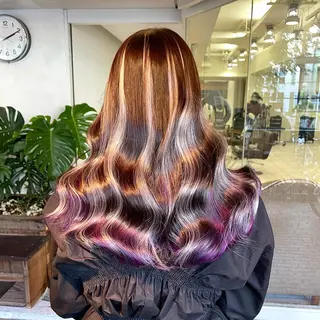 ミディアム Hiroto/ インナーカラー/神戸のヘアスタイル