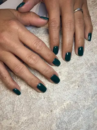 ネイル ou's nail salon所属・小林 桜のネイルデザイン