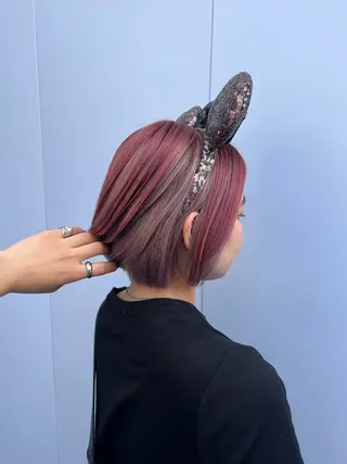 ショート カラー レイヤーカット/ 透明感カラー/カナのヘアスタイル