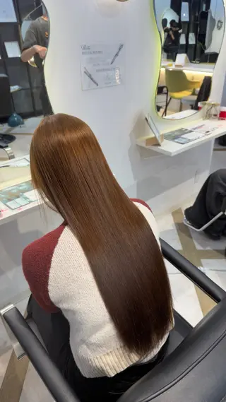 ロング せいと/ウルフ/ ハイトーン/艶髪のヘアスタイル