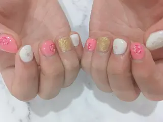 ネイル ネイル＆フラワーサロン〜Ri✦hiro〜鳥栖店所属・HIRATA RIEのネイルデザイン