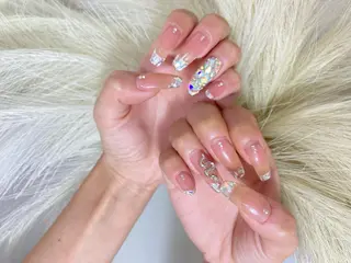 ロング ネイル ✴︎ Delightのネイルデザイン