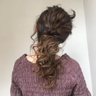 ミディアム カラー ヘアアレンジ BRUNTJET所属・MAEDA MADOKAのヘアスタイル