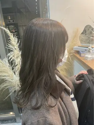 ロング 中村 あやかのヘアスタイル