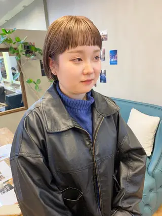 ショート カラー パーマ ヘアアレンジ 髪と音処　マトぺ所属・デザインカラー/ボブ ブリーチカラー/ユリのヘアスタイル