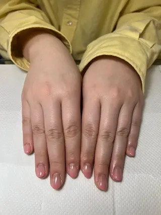 ネイル 名越 彩花のネイルデザイン