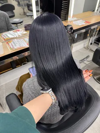 ロング カラー 暗髪🩶ラベンダー/ ブルー/ユウナ🤍のヘアスタイル