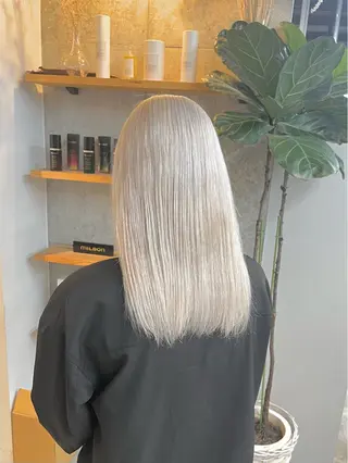 ミディアム カラー ハイトーンカラ ー/小川のヘアスタイル