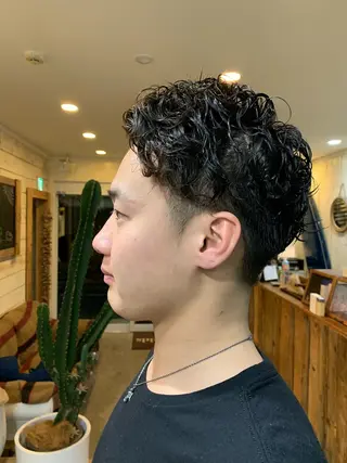 ショート パーマ ade omotesando所属・鷺谷 玲奈のヘアスタイル