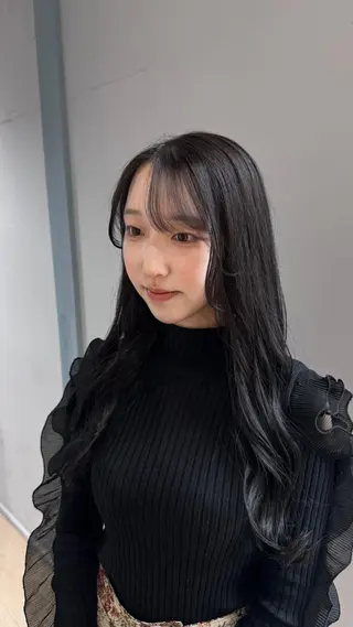 カラー 鈴木 雅捺のヘアスタイル