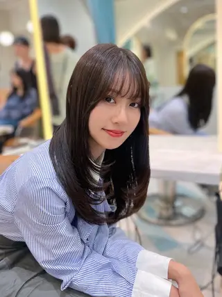 セミロング 韓国レイヤー 🧸🤍ちずみのヘアスタイル