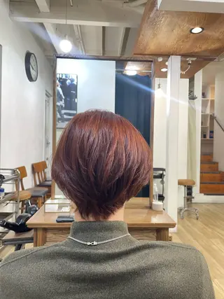 ショート カラー なな🦋／ 原宿のヘアスタイル