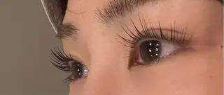 マツエク・マツパ On nail.eye所属・安保 さや香のマツエク・マツパデザイン