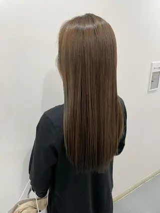 ロング カラー akane .のヘアスタイル