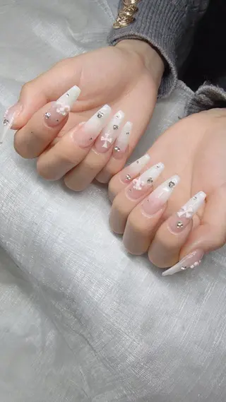 ネイル Lee Nailsのネイルデザイン