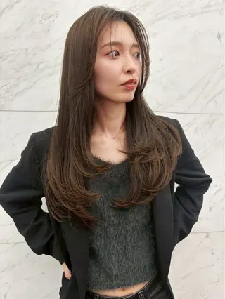 ロング IWAINAGOYA所属・金子 賢人のヘアスタイル