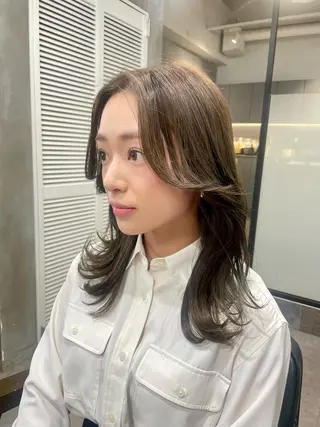 セミロング カラー 色気レイヤー& ショートはお任せ🌟のヘアスタイル