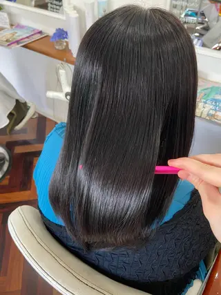 ミディアム パーマ ヘアアンドメイクアップmopa所属・mopa yuiのヘアスタイル