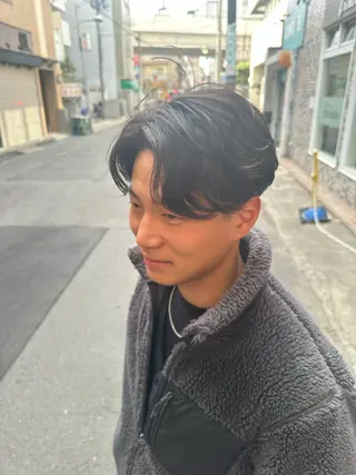 ショート パーマ メンズ 中嶋 紘夢のヘアスタイル