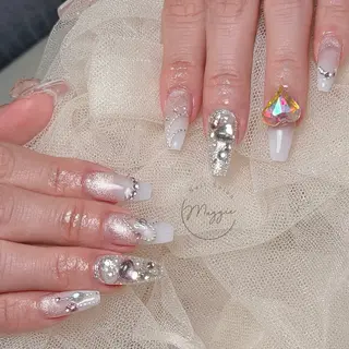 ネイル Maggie Nail🦩のネイルデザイン