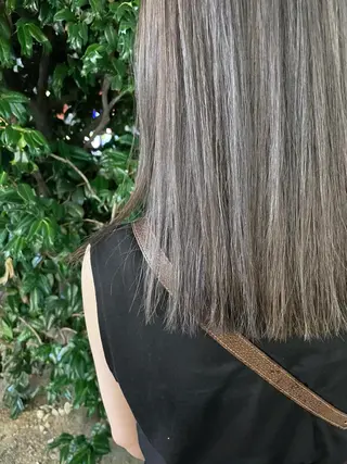 セミロング カラー akane .のヘアスタイル