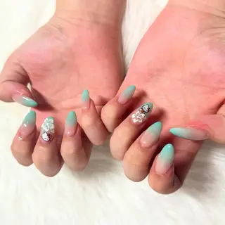 ミディアム mao .のネイルデザイン