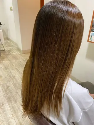 ロング 山本 彩加のヘアスタイル