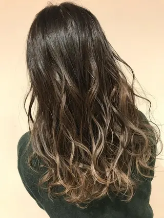 ミディアム カラー AMI Hair  supply所属・髪質改善カラー 韓国風レイヤーのヘアスタイル