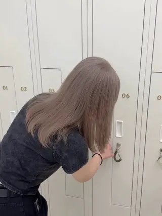 ロング カラー 野村 真白のヘアスタイル