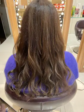 ロング カラー なつな/ 透明感カラーのヘアスタイル