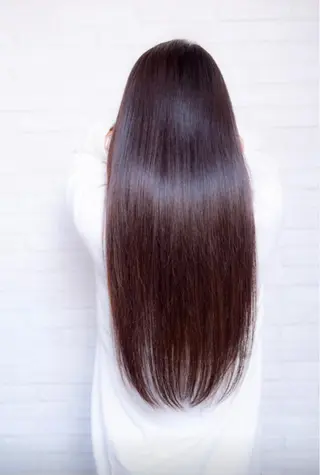 ロング 勝沼 佑季のヘアスタイル