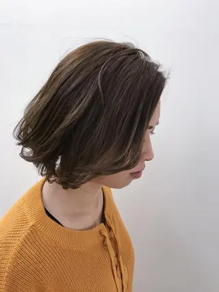 ショート カラー ブリーチカラー/ 岩破瑞希のヘアスタイル