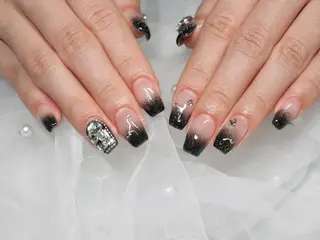 ネイル Nailsalon Graciasのネイルデザイン